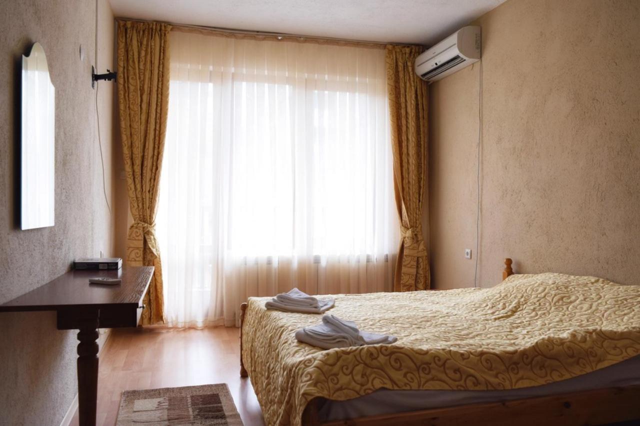 Стаи За Гости Мз-Девин Exterior photo
