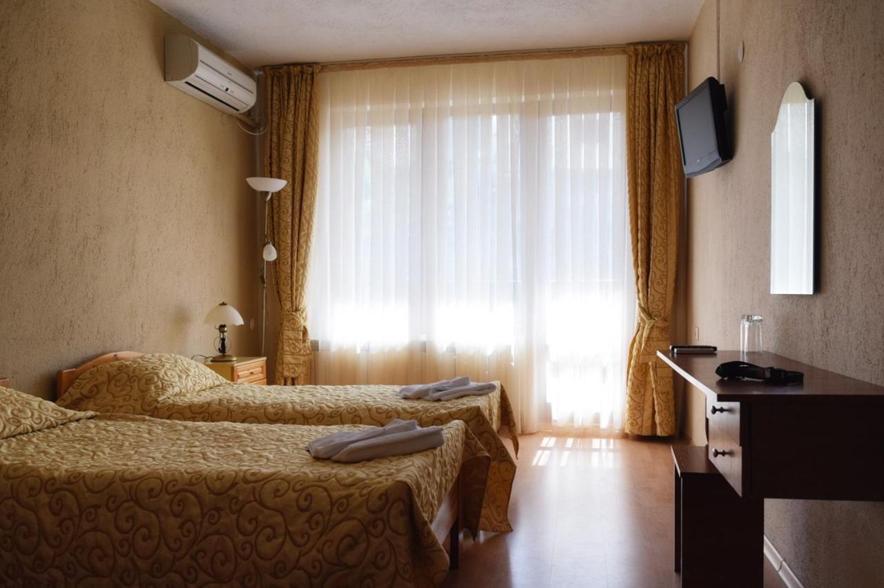 Стаи За Гости Мз-Девин Exterior photo
